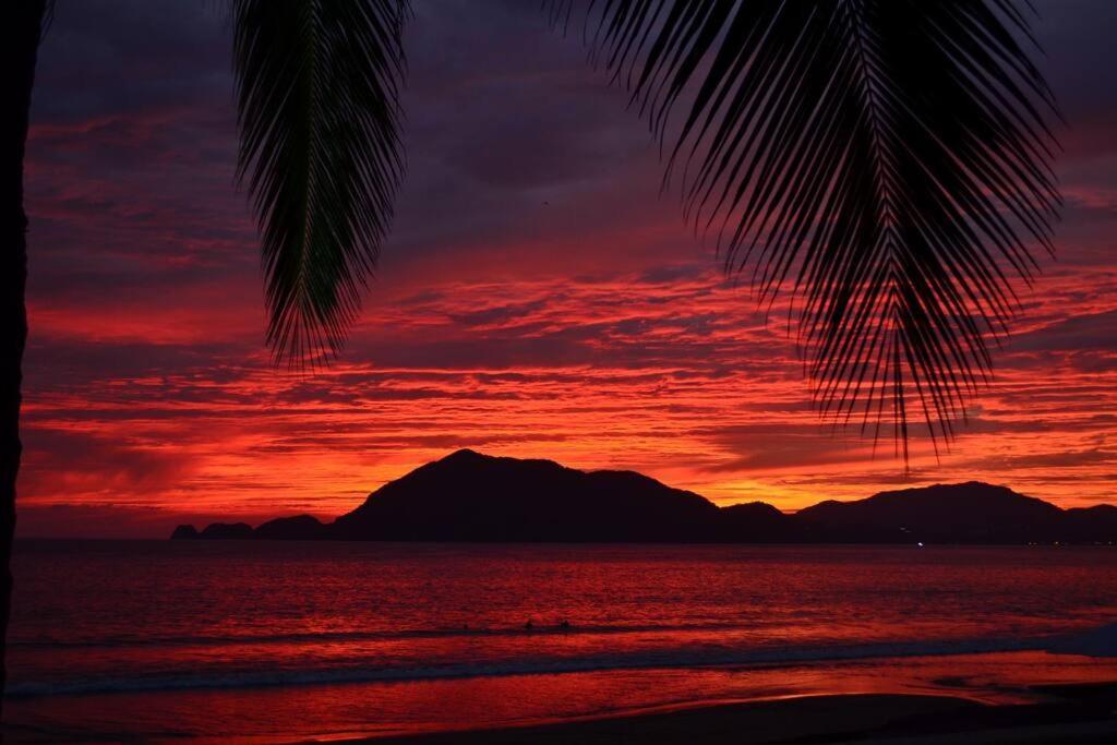 Condo De Lujo Frente Al Mar En Manzanillo Bagian luar foto