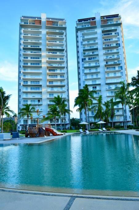 Condo De Lujo Frente Al Mar En Manzanillo Bagian luar foto